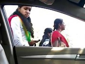 Desi girl's serious dick flash in online video