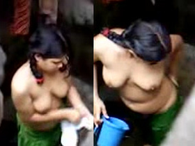 Indian girl's nice boobs recorded secretly while bathing