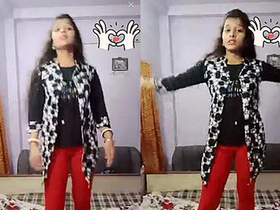 Indian beauty Puja performs live on BIGO