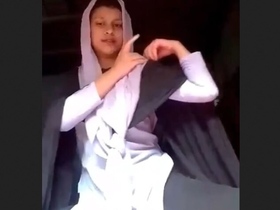 Stunning girl indulges in solo play