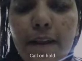 Indian desi call girl shows off in a seductive manner during a XXX bath video