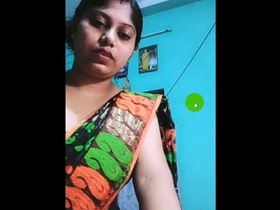 Indian aunt participates in Tango dance show