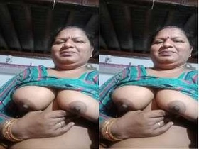 Indian bhabhi gets her pussy licked and fucked