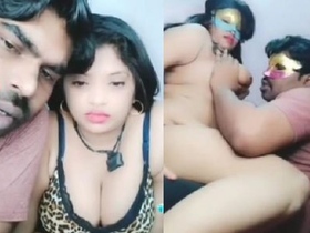 A curvy Indian girl puts on a private show