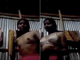 Amateur Indian girl changes her clothes in front of the camera