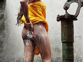 Riya's sensual bath time - Arousing video featuring Ki and Nahane