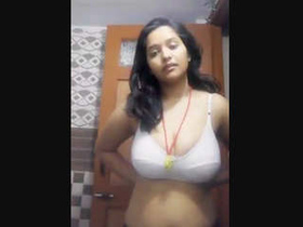 Steamy South Asian maid's explicit videos