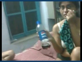 Desi babe in bra with uncle in homemade video