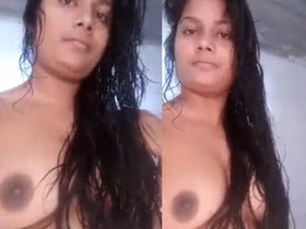 A guy records his teen girlfriend's intimate playtime
