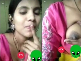 Enjoy a stunning Indian girl's solo masturbation session