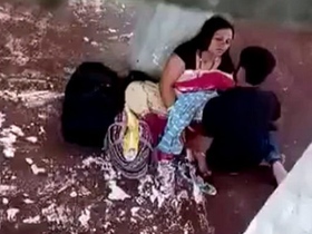 Dark-skinned lover and seasoned wife's open-air rendezvous