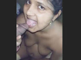 Desi aunty gets fucked in video