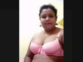 Boudi records a nude video for her partner