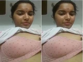 Indian babe gets fucked hard by her boyfriend