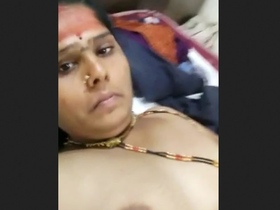 Married bhabi's secret rendezvous with her lover