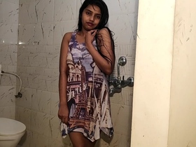 Alia Advanis' erotic shower scene