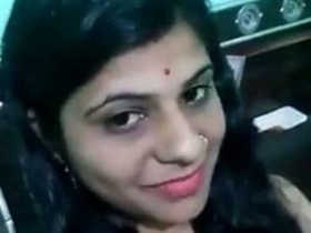 Deepika Bhabhi flaunts her body in a seductive solo video