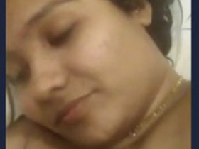 Watch a Desi bhabi and her husband in a steamy video