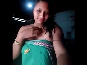 Cute bhabhi seducing her partner with teasing moves