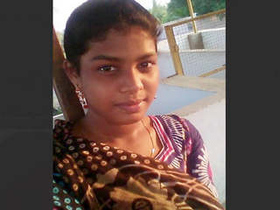 Naughty Tamil babe shows off her big boobs