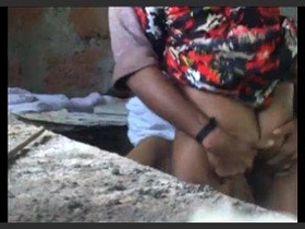 Bhabhi gets fucked hard by a labourer in this steamy video