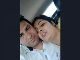 Pakistani couple gets naughty in a car