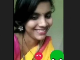 Horny Indian beauty fingering herself on video call